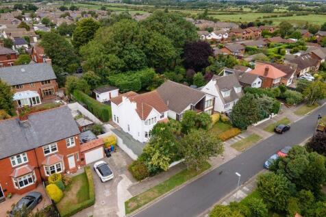 Front corner aerial