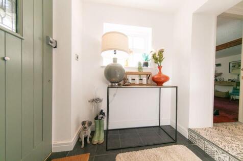 Entrance porch