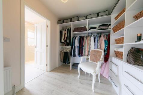 Bedroom 1 dressing room