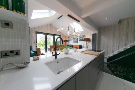 Open plan kitchen, living and dining ...