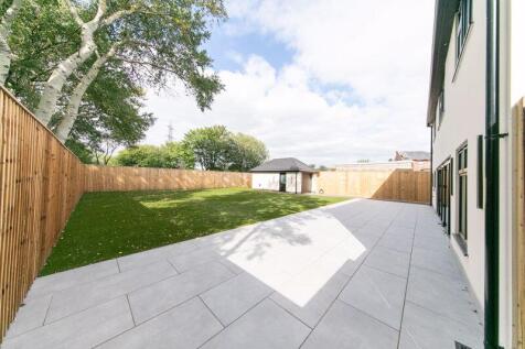 Private low maintenance garden