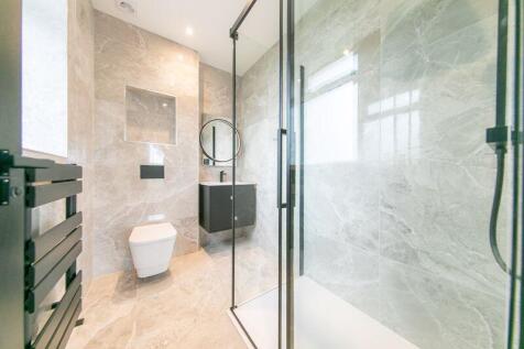 Bedroom 2 en-suite