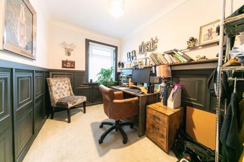 Bedroom 3/Office