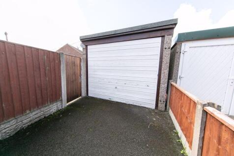 External garage