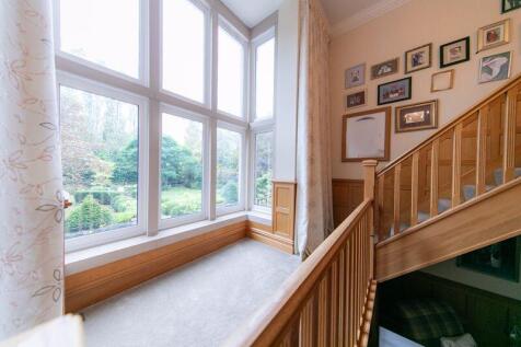 Staircase &amp; feature bay window