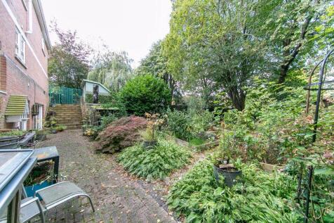 Side garden