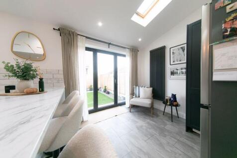 Bi-fold door to garden