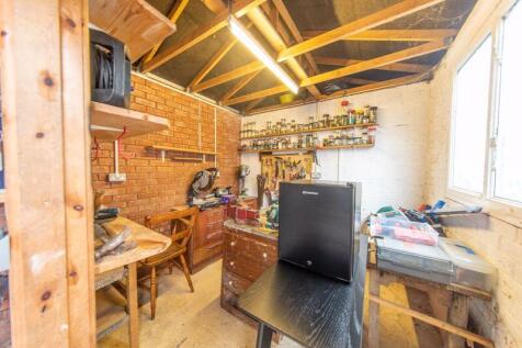 Garage rear workshop