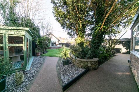 Private South facing garden