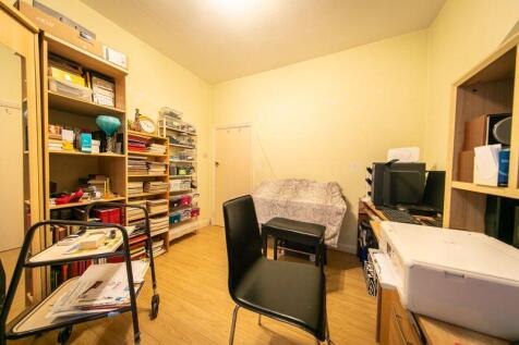 Bedroom 2/Reception 3