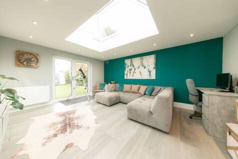 Rear lounge