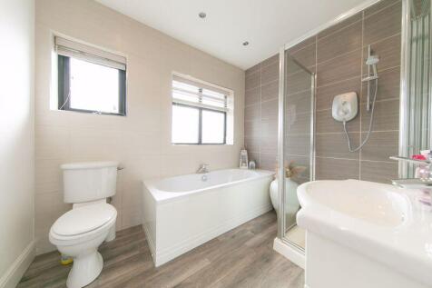Bedroom 3 en-suite