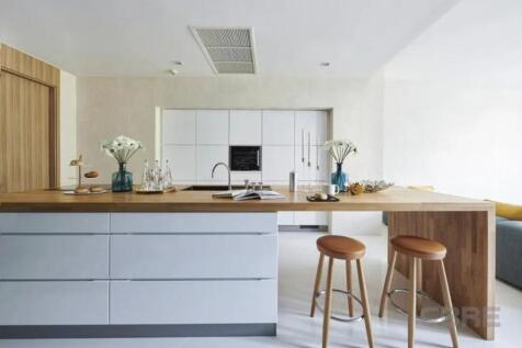 Dining area &amp; Kitchen