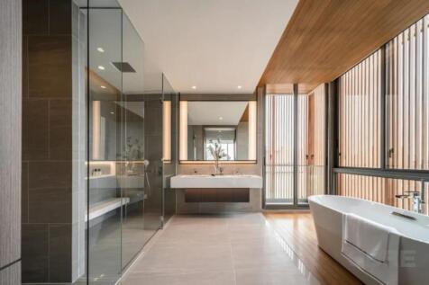 Hyde Park Garden - Bathroom