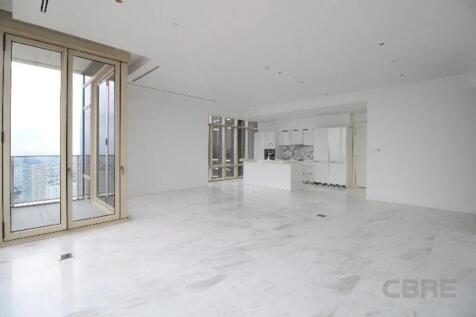 Four Seasons Private Residences - Living area