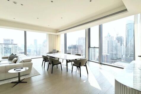 Scope Langsuan - Dining Room