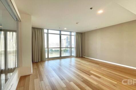 The River - Bedroom