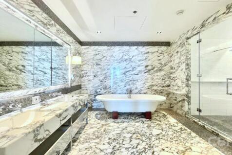 The Ritz-Carlton Residences, Bangkok - Bathroom