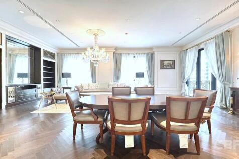 98 Wireless - Dining Area