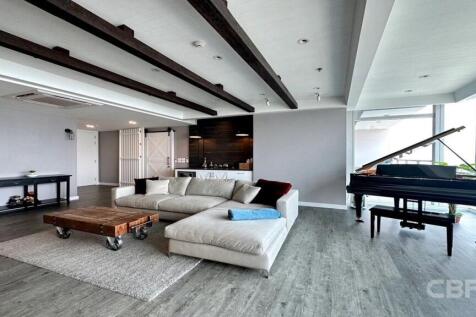 Athenee Residence - Living Room