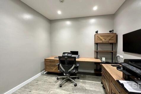 Athenee Residence - Office Room