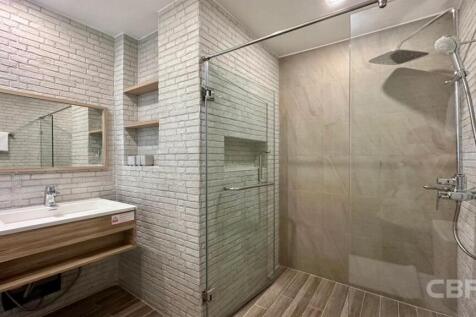 Athenee Residence - Bathroom