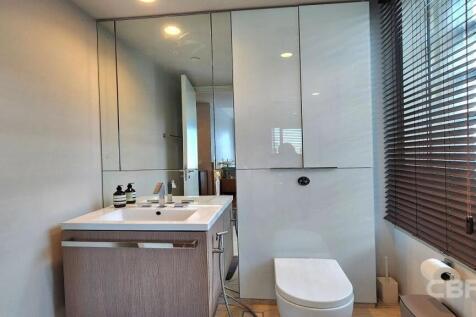 185 Rajadamri - Bathroom