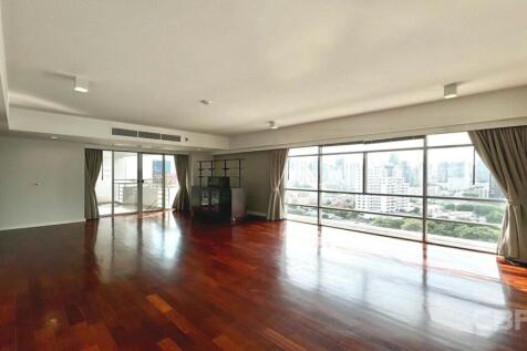 Hyde Sukhumvit - Living Area