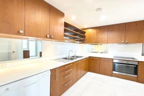 Hyde Sukhumvit - Kitchen