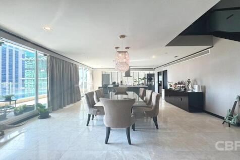 Le Raffine Sukhumvit 31 - Dining Area