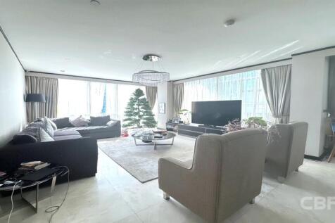 Le Raffine Sukhumvit 31 - Living Area
