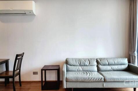 Q Chidlom-Phetchaburi - Living Room