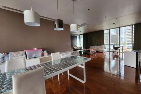 Domus Condominium - Dining Area