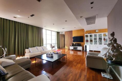 Domus Condominium - Living Room