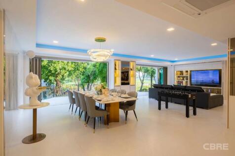 Living and Dining Area