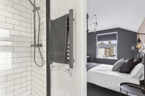 IF6A1931 - black shower - Copy