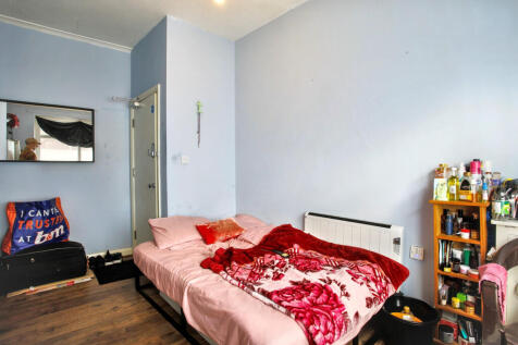 20250702211651_239-Horsedge-Street-03_kTfKy