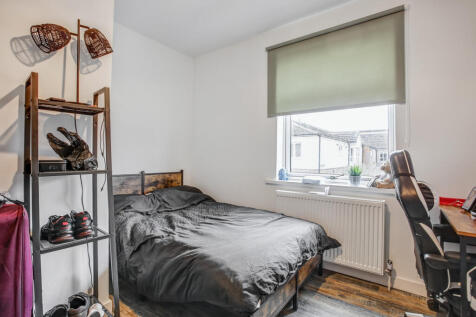 20251115045429_165A8458_59_60_2nvHv