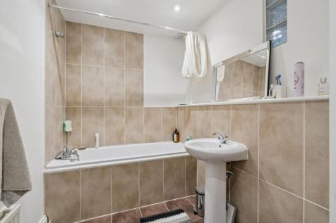 125B - Annexe - Bathroom