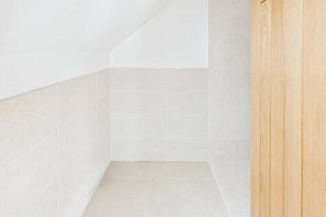 Bedroom 3 En-suite