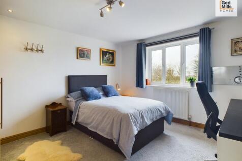 BEDROOM THREE 