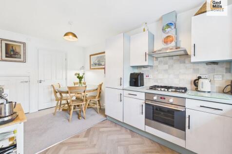 CAM04261G0-PR0101...