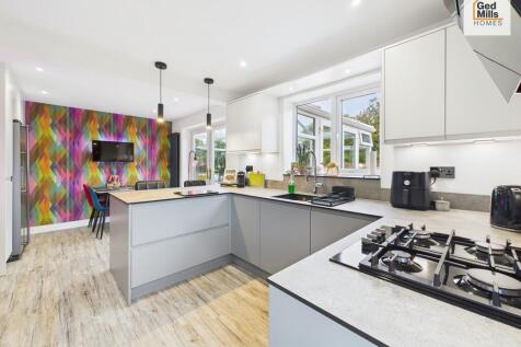 CAM04261G0-PR0102...