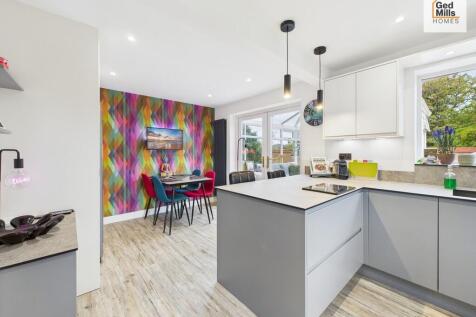 CAM04261G0-PR0102...