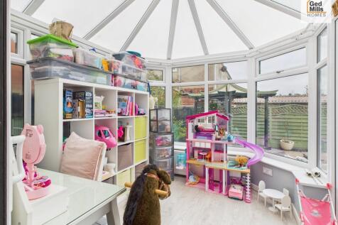 CAM04261G0-PR0105...