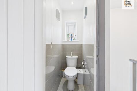 CAM04261G0-PR0105...