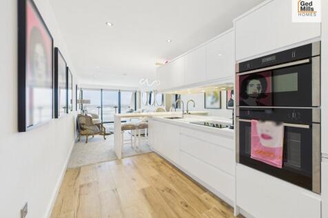 CAM04261G0-PR0110...