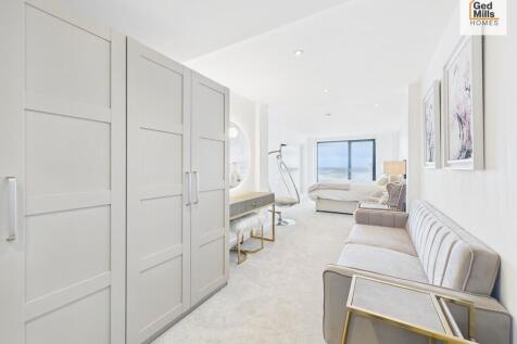 CAM04261G0-PR0110...