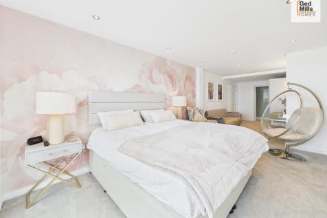 CAM04261G0-PR0110...