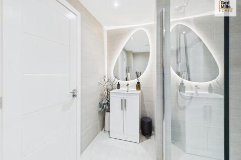 CAM04261G0-PR0110...